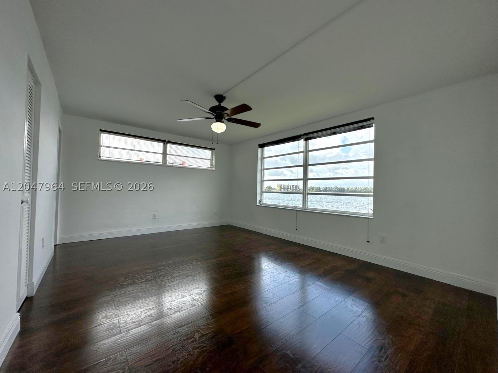 SIXTH FORUM CONDOMINIUM - Residential