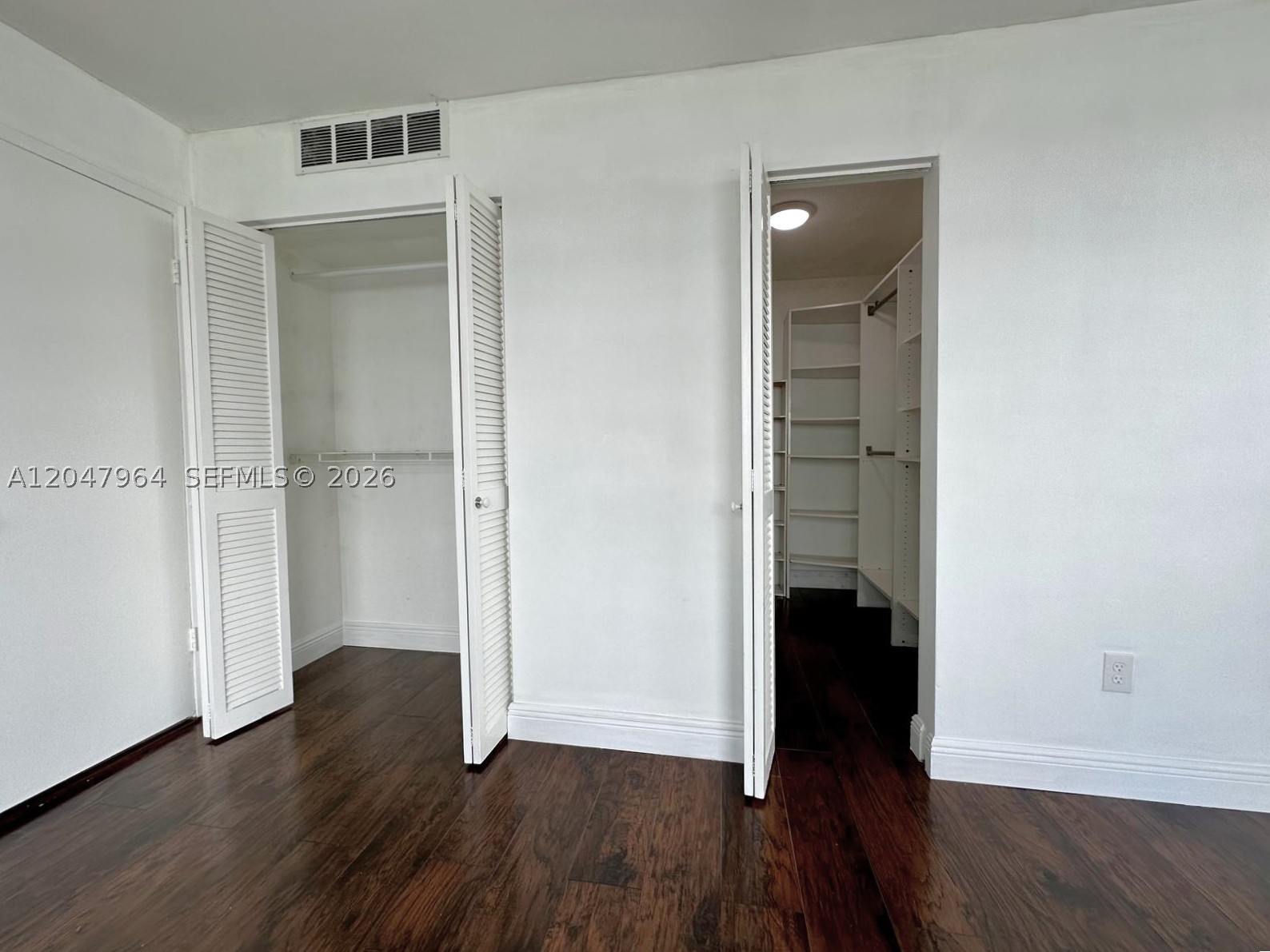 SIXTH FORUM CONDOMINIUM - Residential