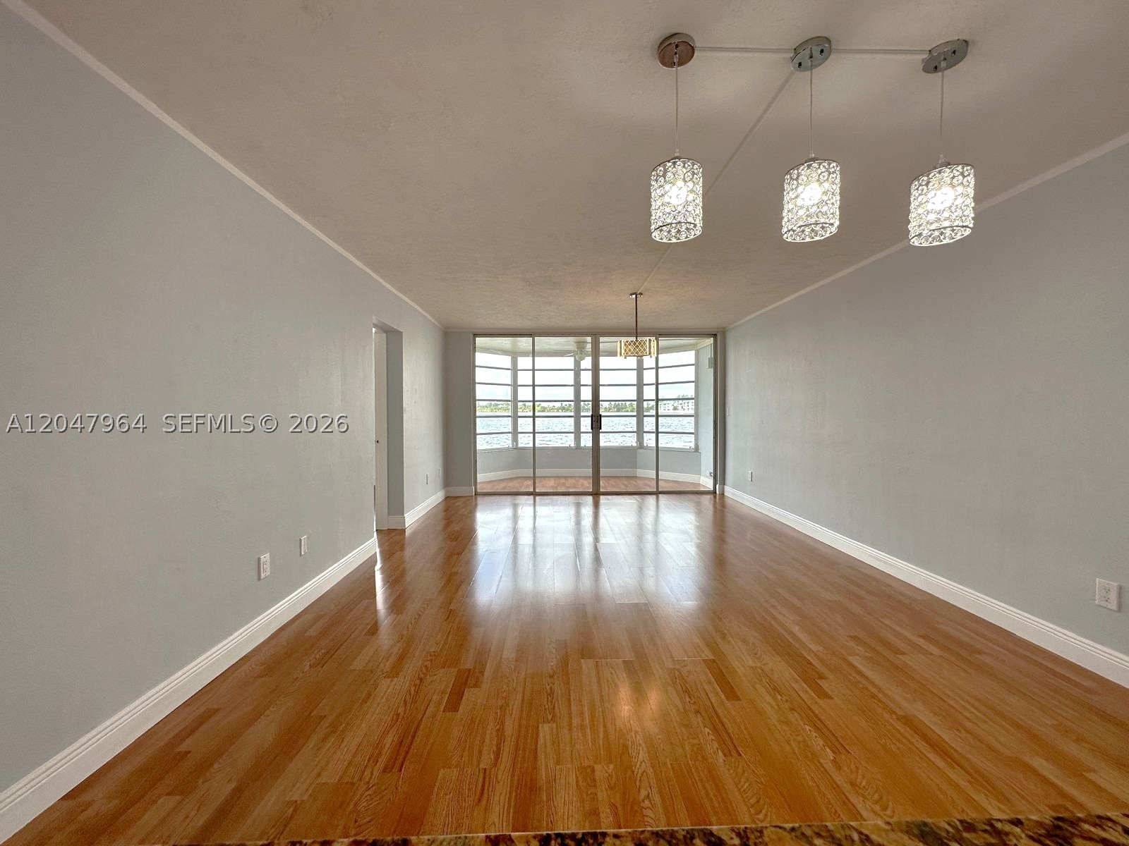 SIXTH FORUM CONDOMINIUM - Residential