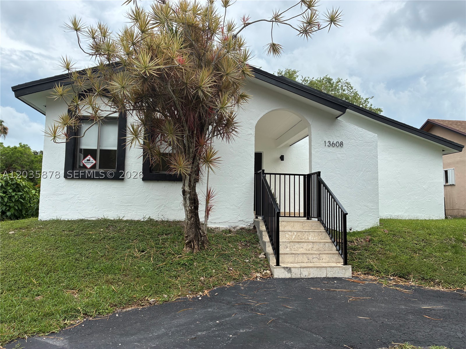 Beautifully Remodeled Home in Homestead for Rent — Don't miss this stunning, fully updated home at 13608 SW 286th Terrace! Featuring a brand-new roof, a gorgeous new kitchen with a sleek waterfall countertop, a fully updated bathroom, and soaring high ceilings that fill the space with light. NO HOA APPROVAL REQUIRED.  ONLY 1ST MONTH & SECURITY DEPOSIT.  Close to Biscayne Dr. Turnpike Exit, Homestead Hospital, Home Depot, Black-Point Marina, Homestead Speedway & the Florida Keys. Schedule your showing today!