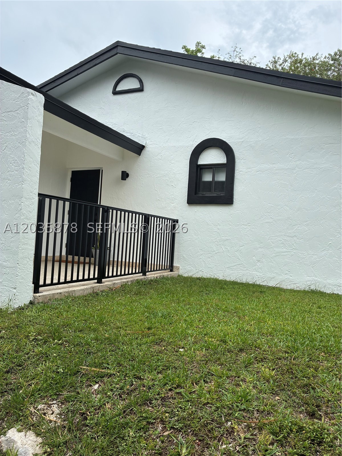 BISCAYNE VILLA HOMES SEC - Residential Lease