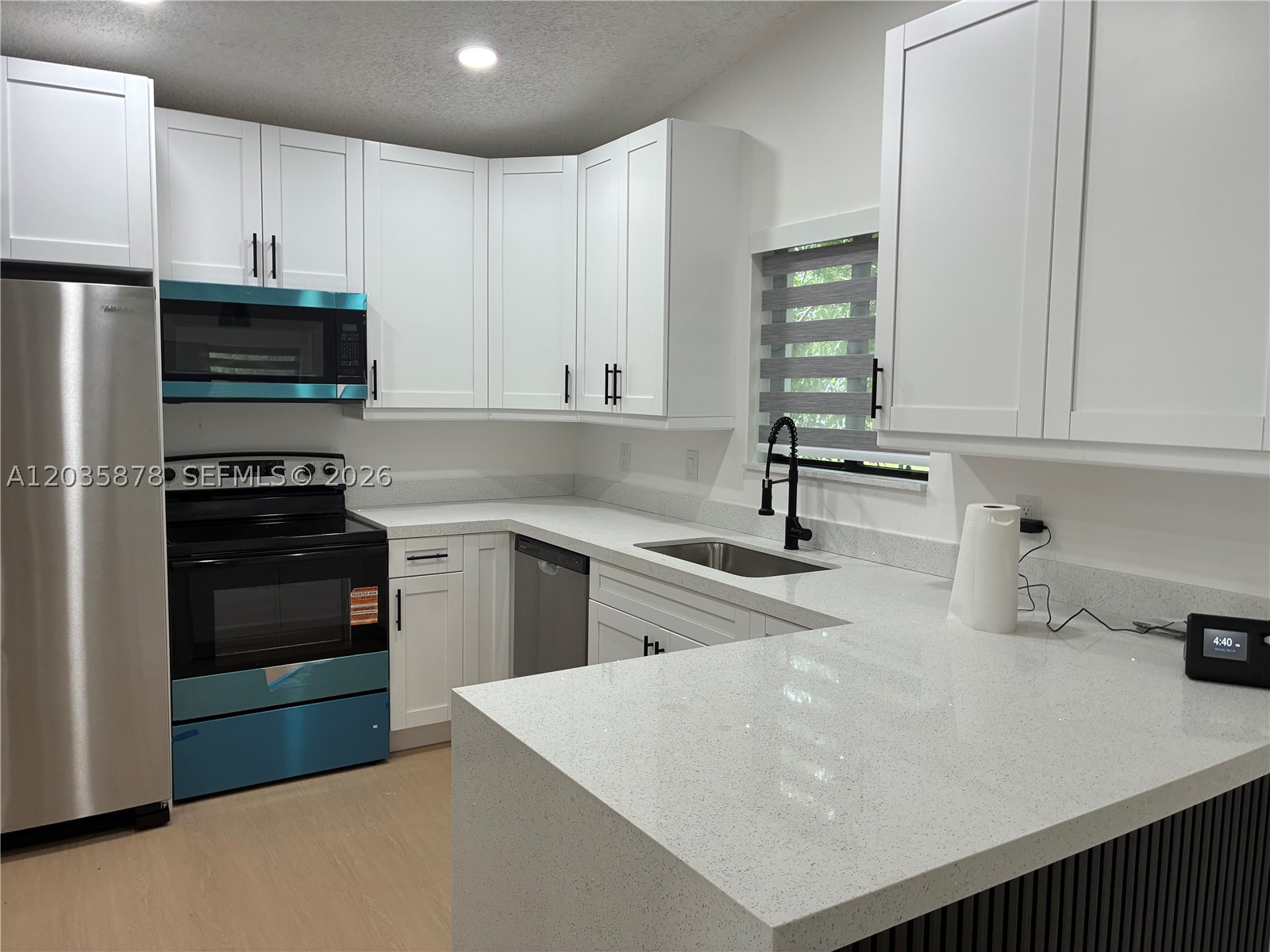 BISCAYNE VILLA HOMES SEC - Residential Lease