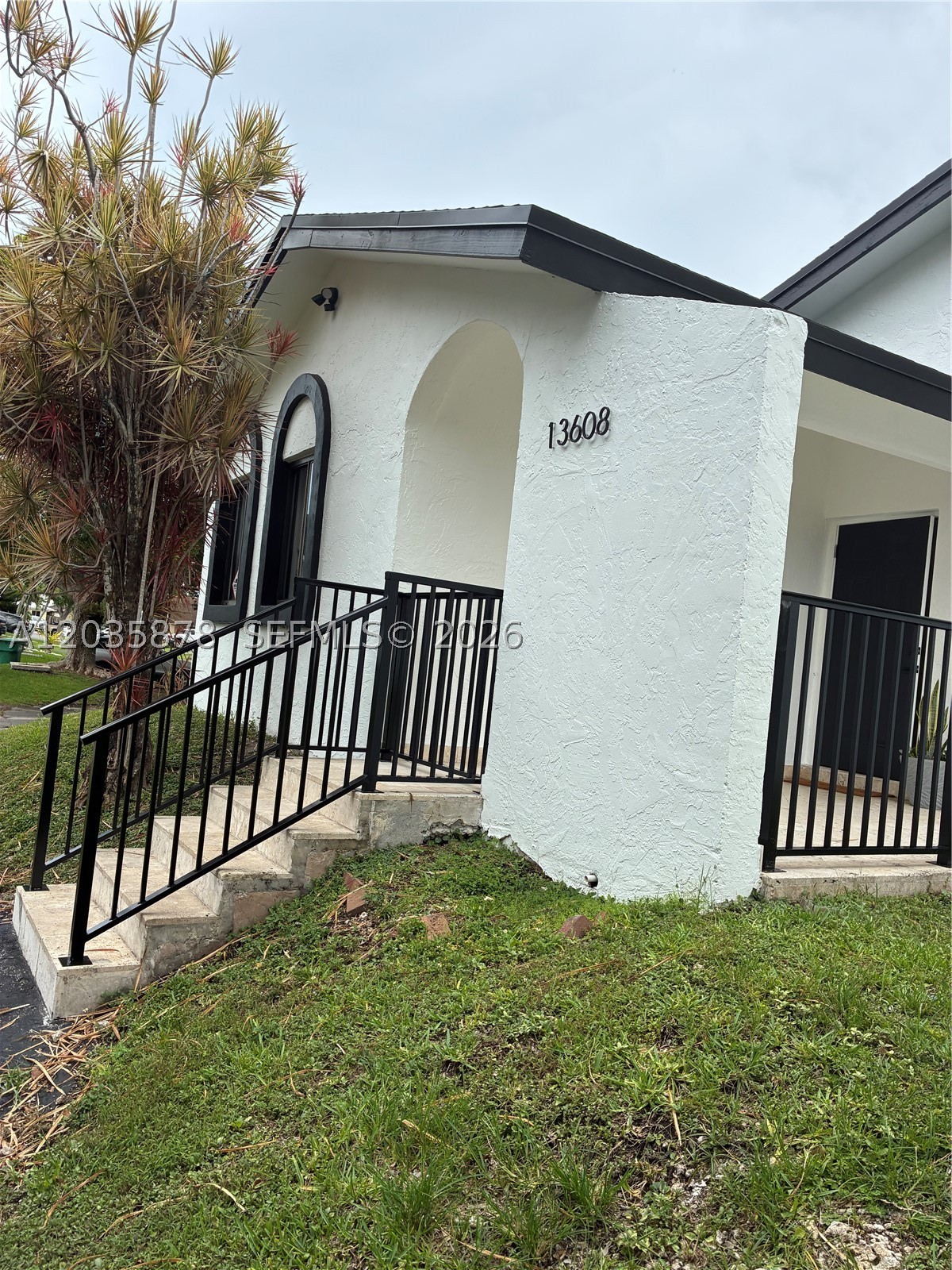 BISCAYNE VILLA HOMES SEC - Residential Lease