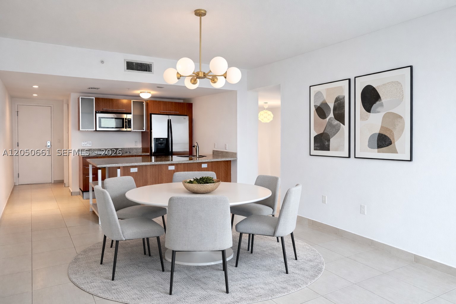 LATITUDE ON THE RIVER CON - Residential