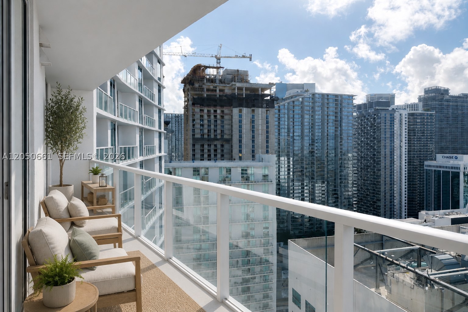 LATITUDE ON THE RIVER CON - Residential