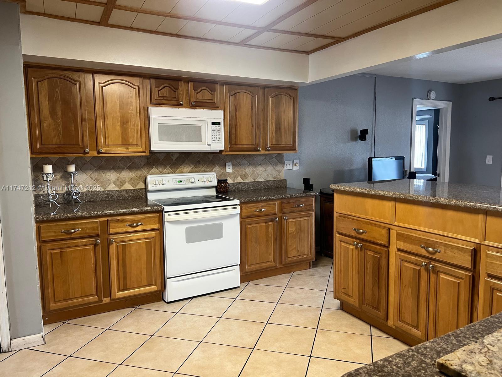 SPRINGS COLONY CLUB CONDO - Residential