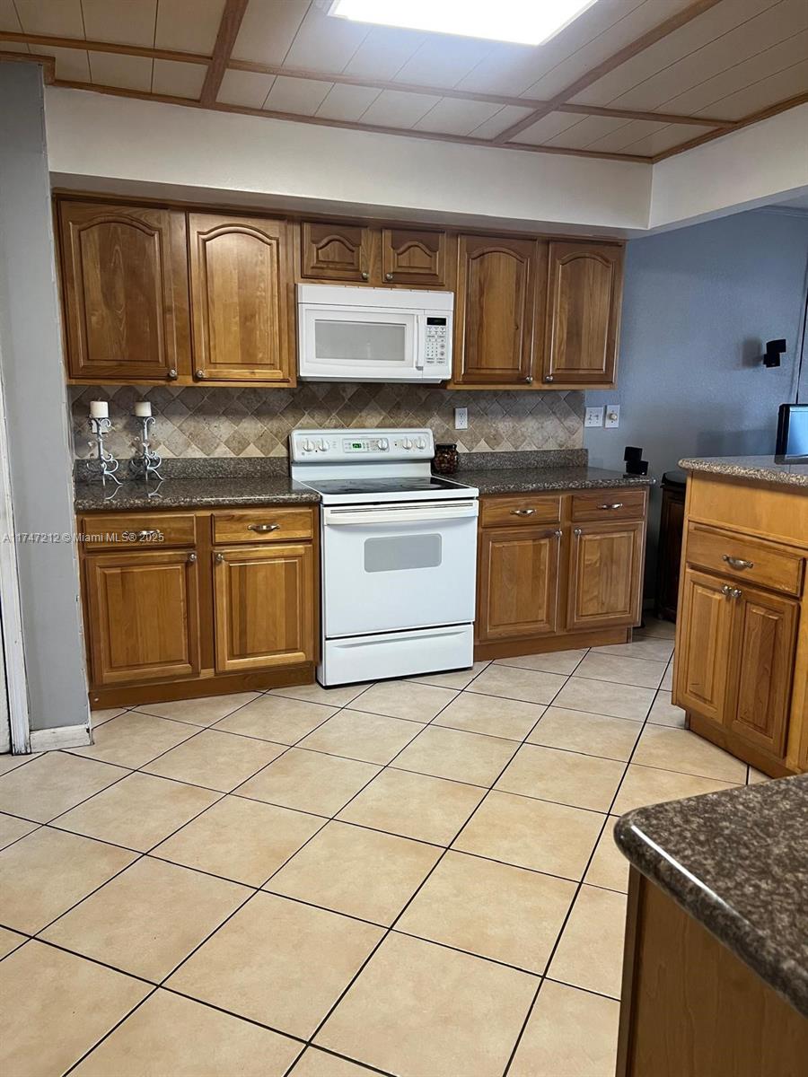 SPRINGS COLONY CLUB CONDO - Residential