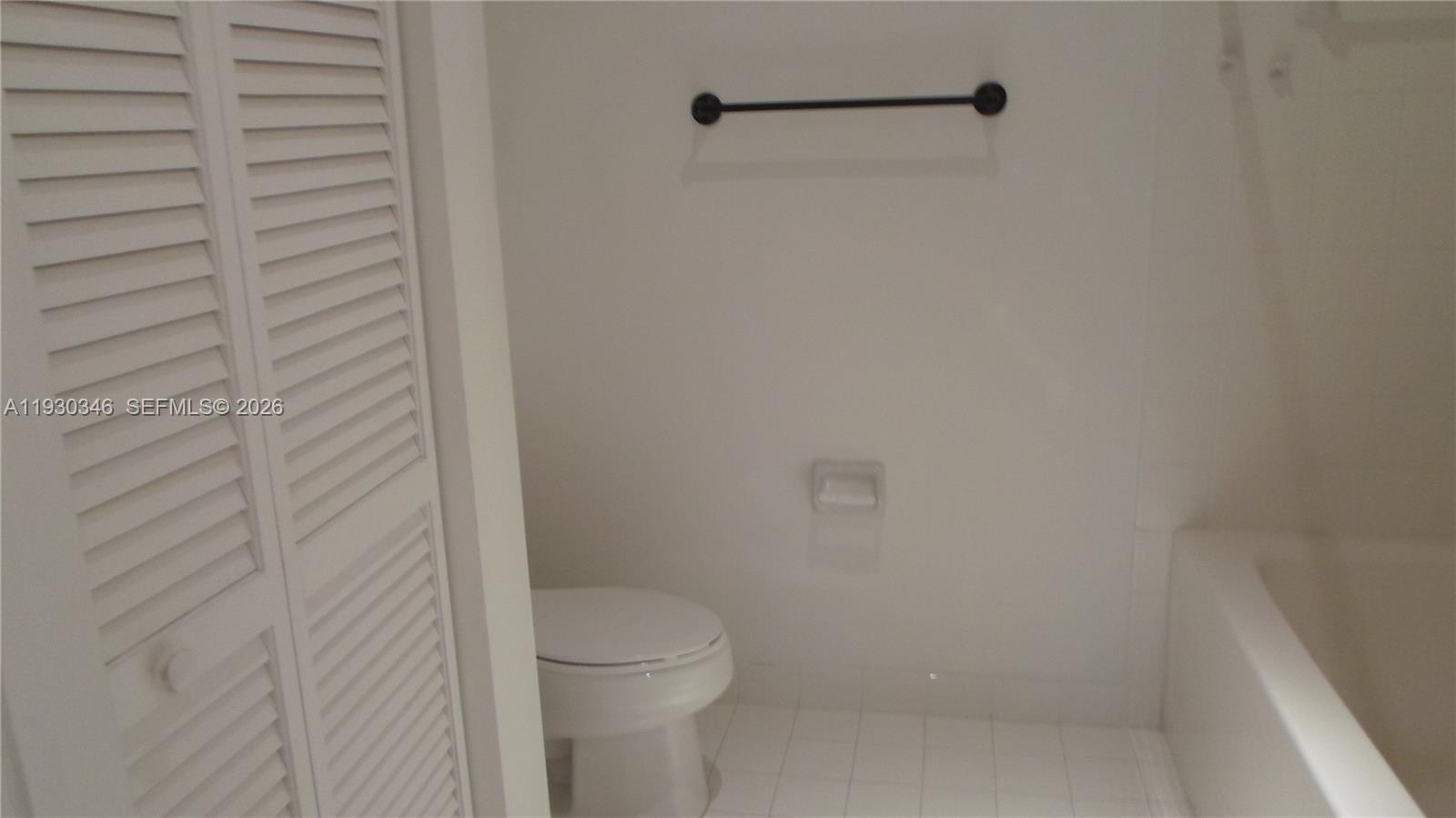 DOWNTOWN DADELAND - Residential