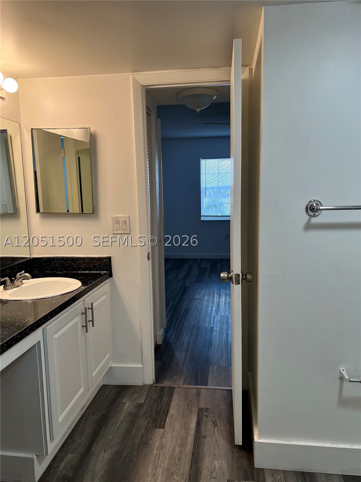 LAKEVIEW CLUB CONDO - Residential Lease