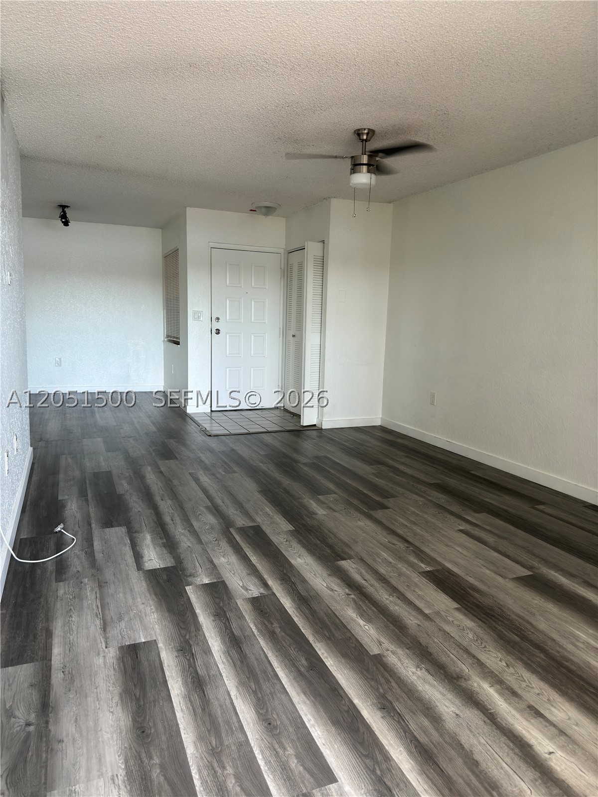 LAKEVIEW CLUB CONDO - Residential Lease