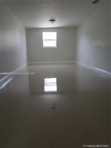 PLAYLAND ESTATES SEC 2 - Residential Lease