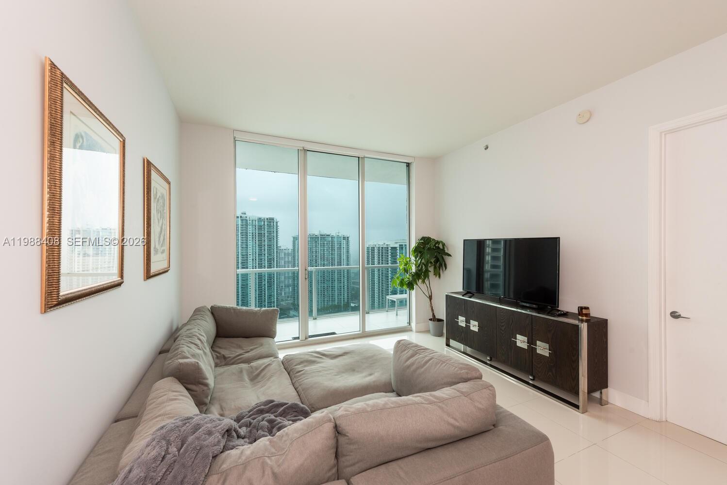500 BRICKELL WEST CONDO - Residential