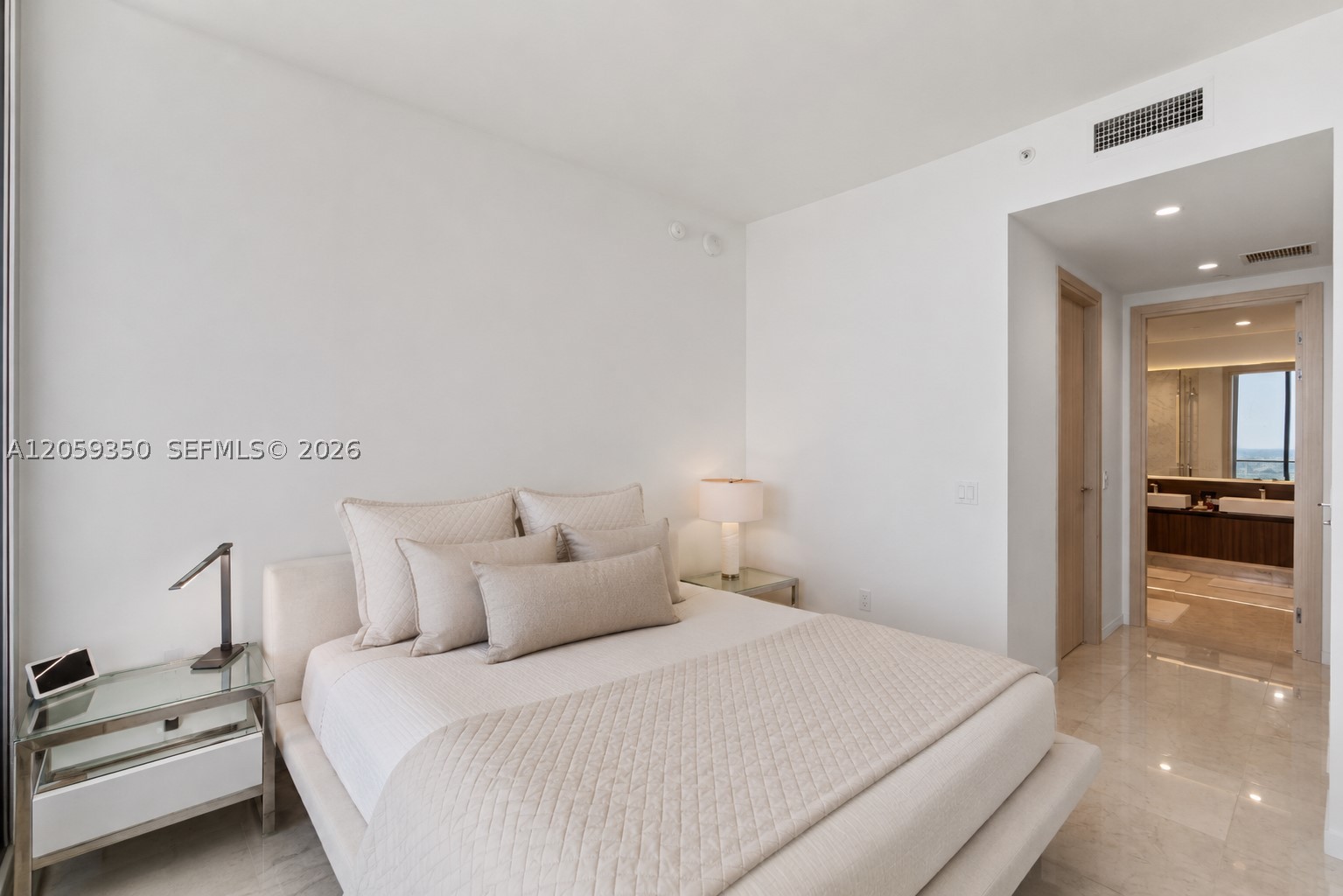 BRICKELL FLATIRON - Residential