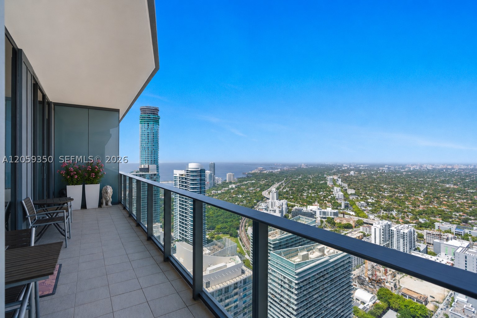 BRICKELL FLATIRON - Residential