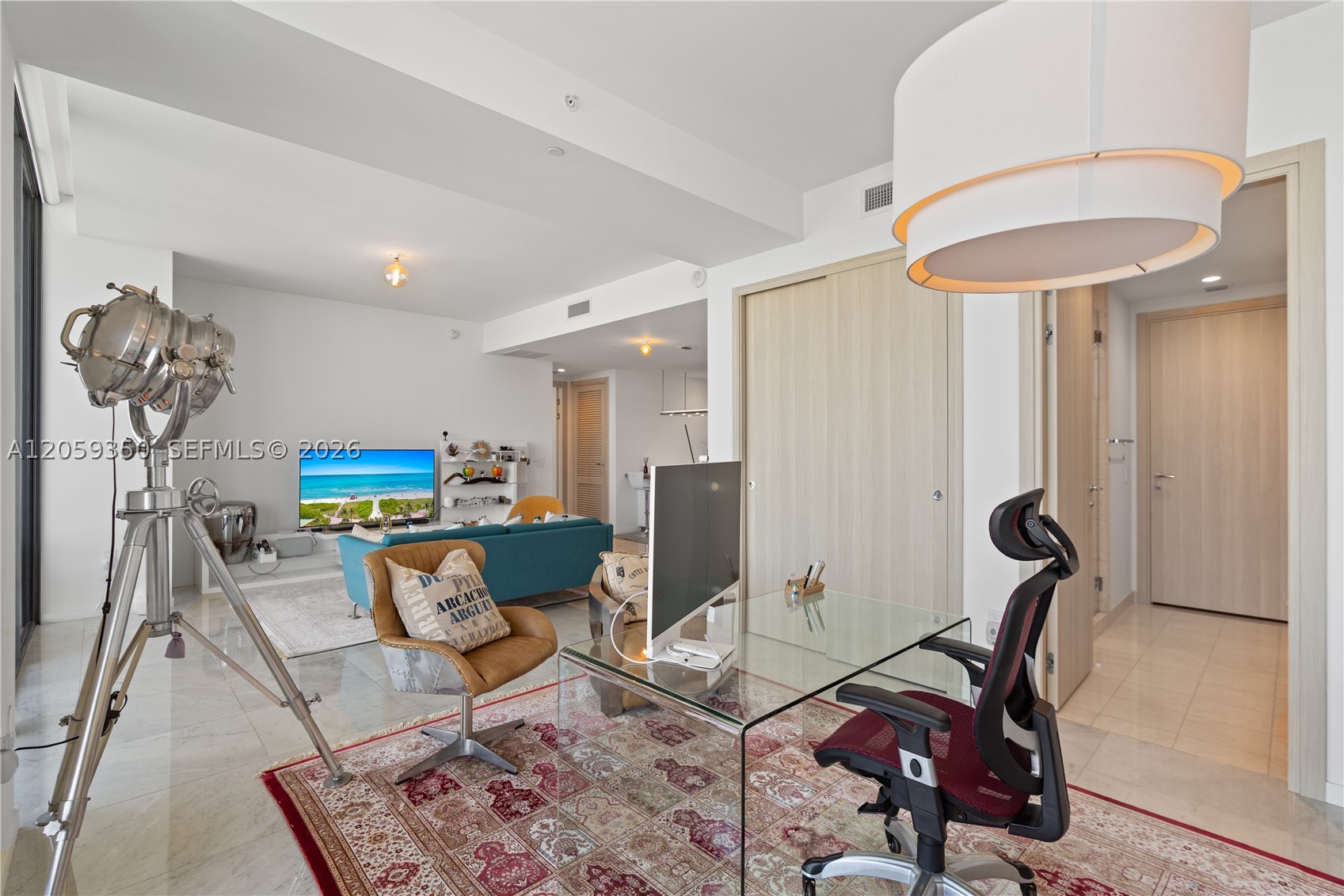 BRICKELL FLATIRON - Residential
