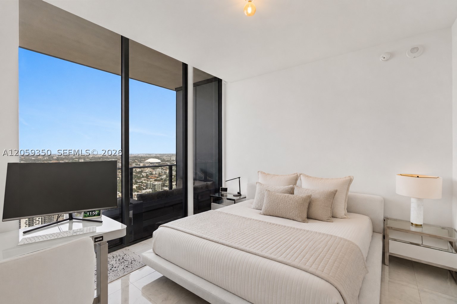 BRICKELL FLATIRON - Residential