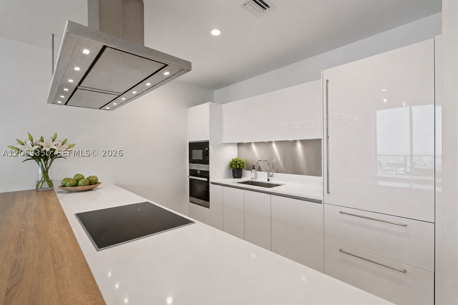 BRICKELL FLATIRON - Residential
