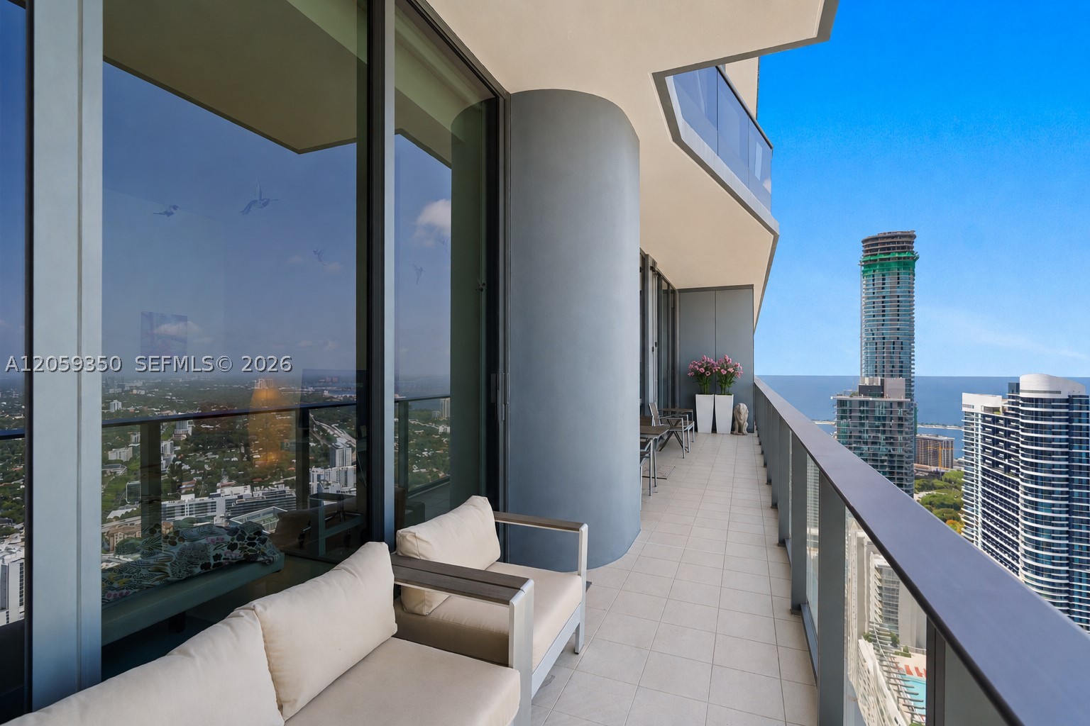 BRICKELL FLATIRON - Residential