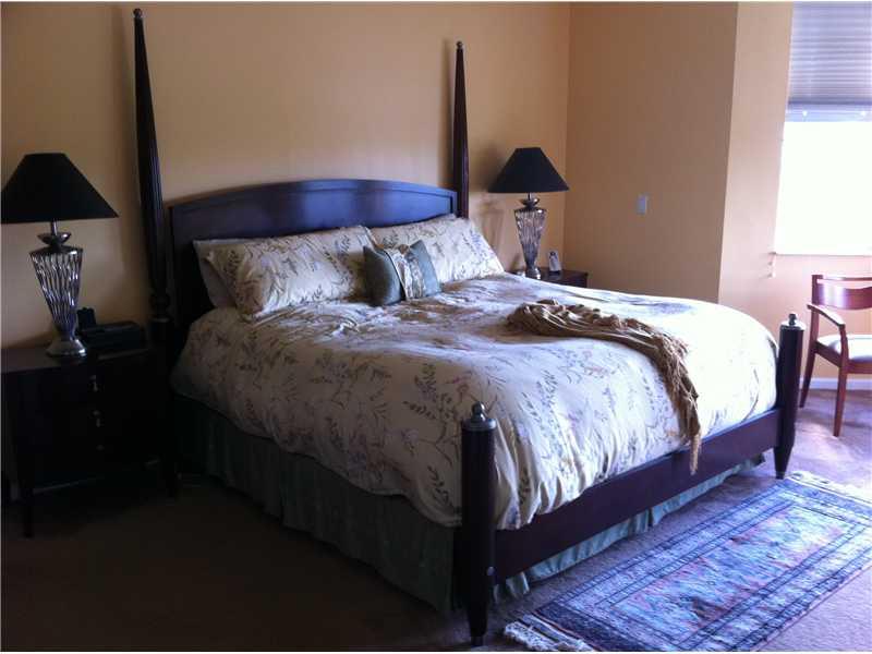 RIVIERA ISLES I 167-28 B - Residential