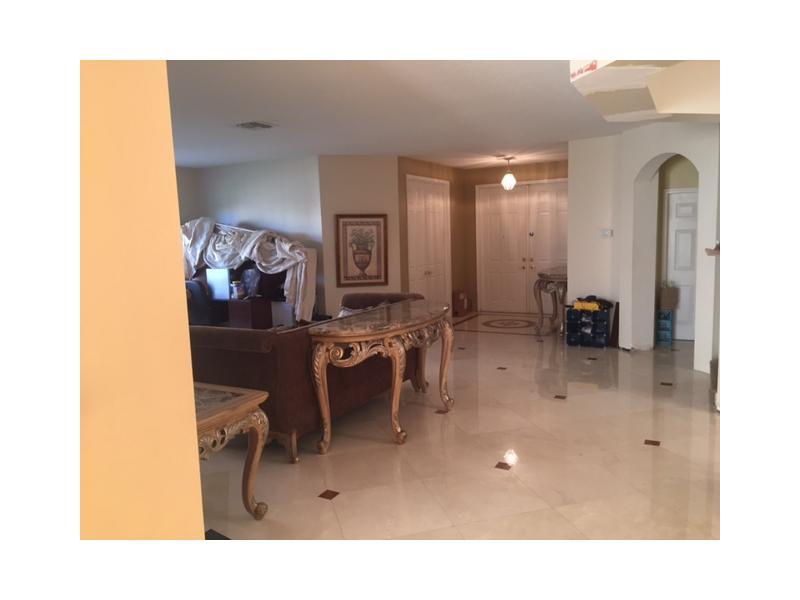 RIVIERA ISLES I 167-28 B - Residential