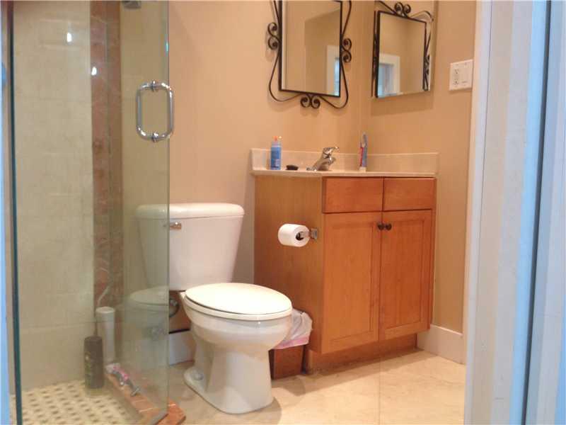 RIVIERA ISLES I 167-28 B - Residential