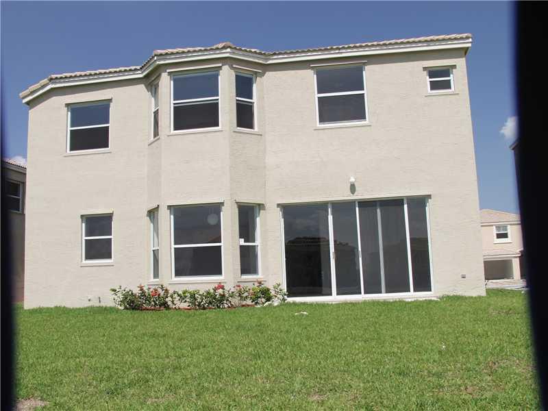 RIVIERA ISLES I 167-28 B - Residential