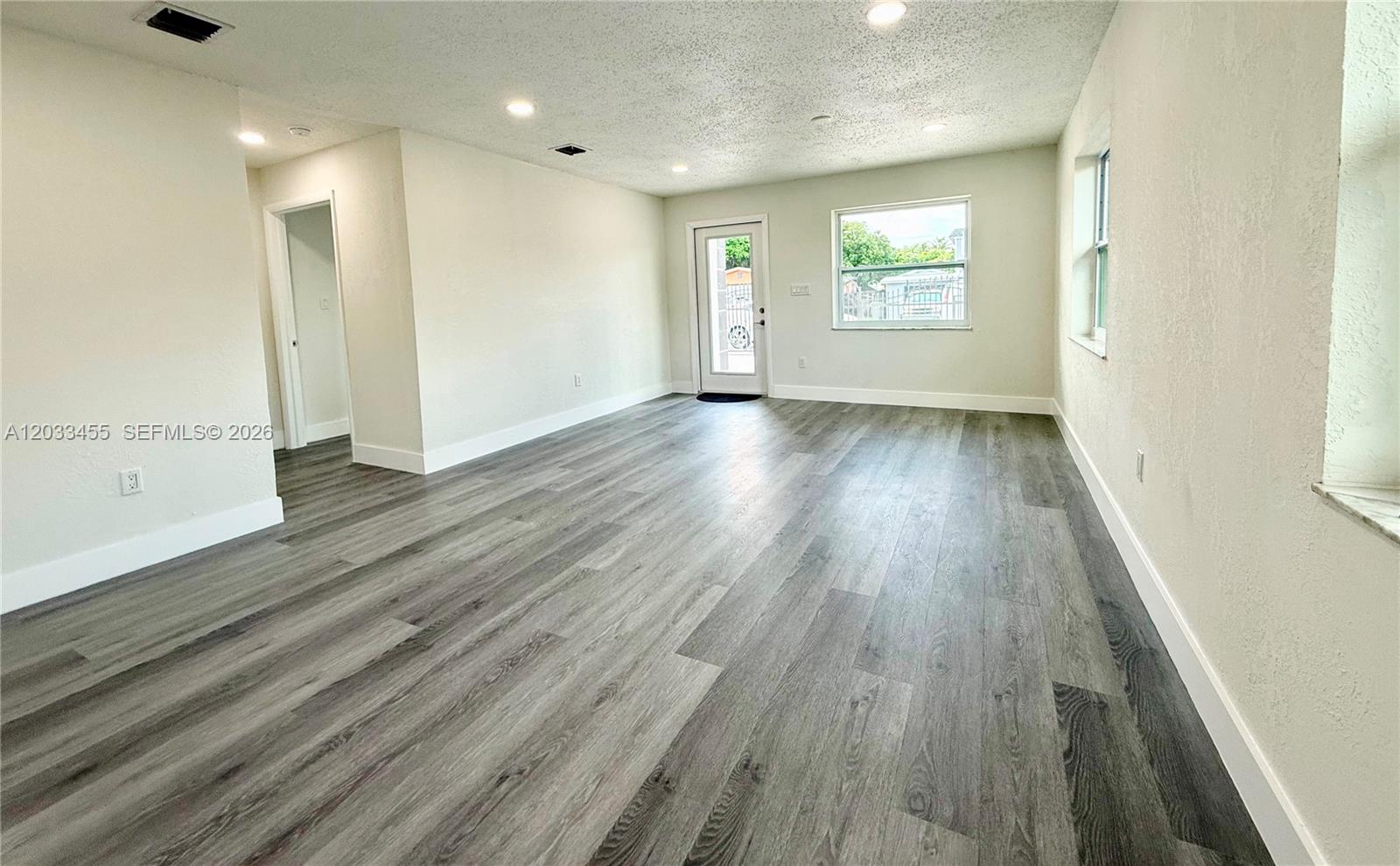 SUNLAND PARK SECTION 2 - Residential
