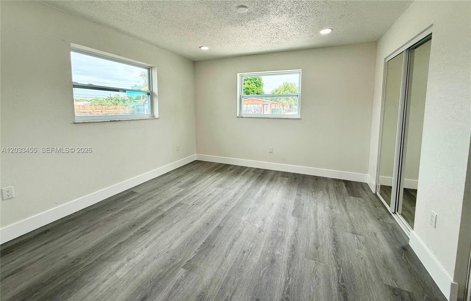 SUNLAND PARK SECTION 2 - Residential