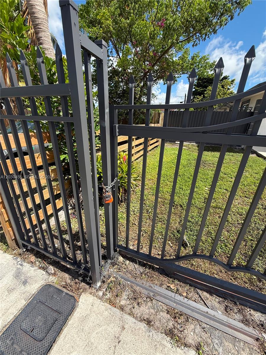 SUNLAND PARK SECTION 2 - Residential