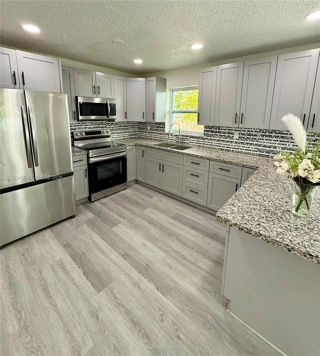 SUNLAND PARK SECTION 2 - Residential