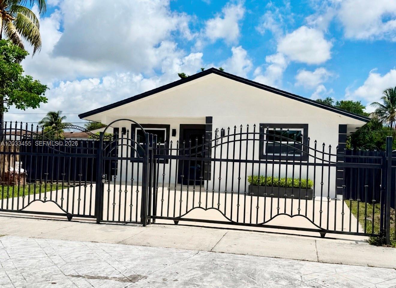 SUNLAND PARK SECTION 2 - Residential