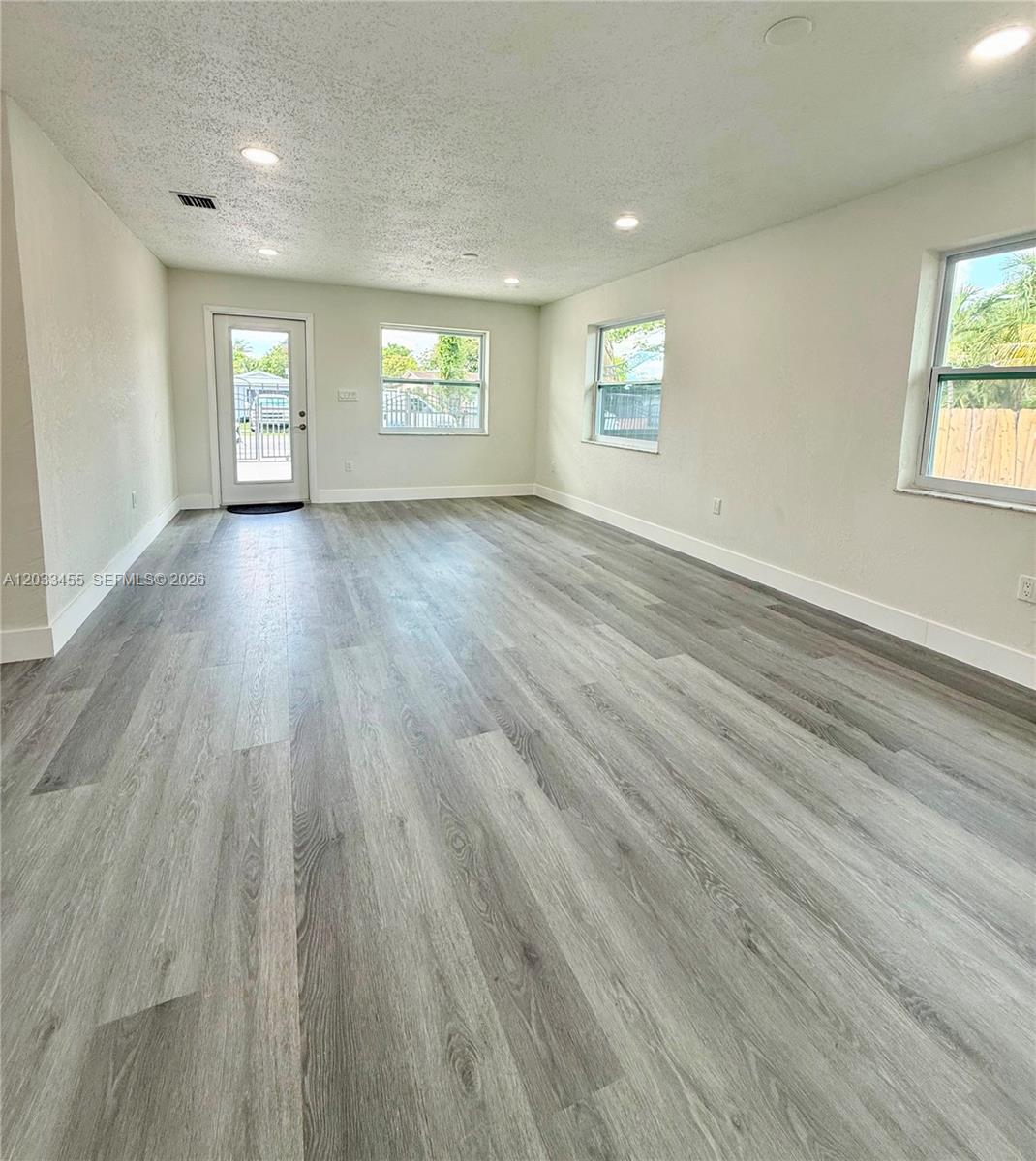 SUNLAND PARK SECTION 2 - Residential