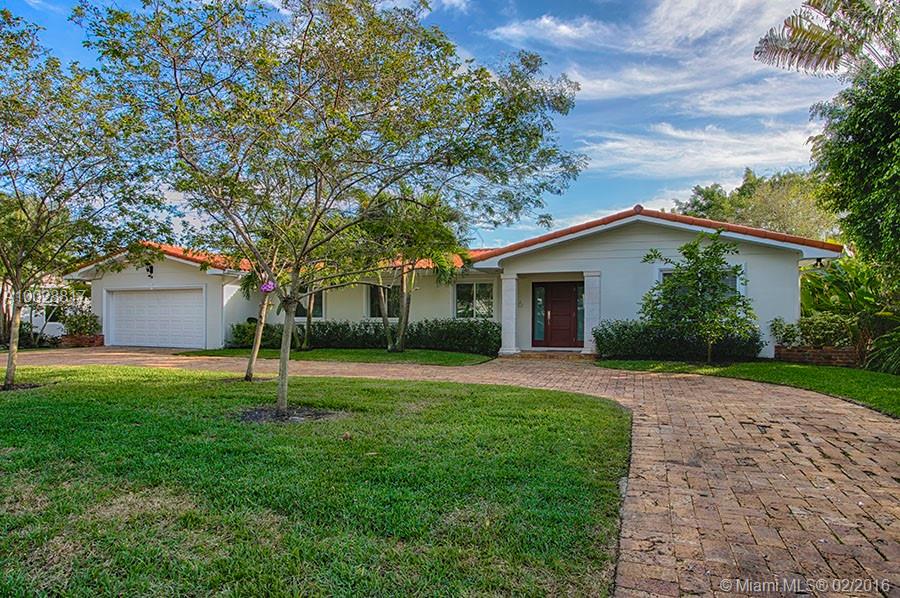 Beautiful renovated one story home in quiet N Prospect Drive close to Sunrise Park. Open floor plan that brings natural light to living areas. 4B,2-1/2 b and office. Property features impact windows and doors, porcelain floors, updated bathrooms . Great views of oversized pool and back garden with privacy hedge. 2 Car Garage. New MB walk-in closet, boy's room closet and linen closet. All stain steel appliances from 2012, new garbage disposal. BBQ/Grill and pool fence stay.