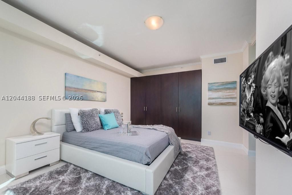 PORTOFINO TOWER CONDO - Residential Lease