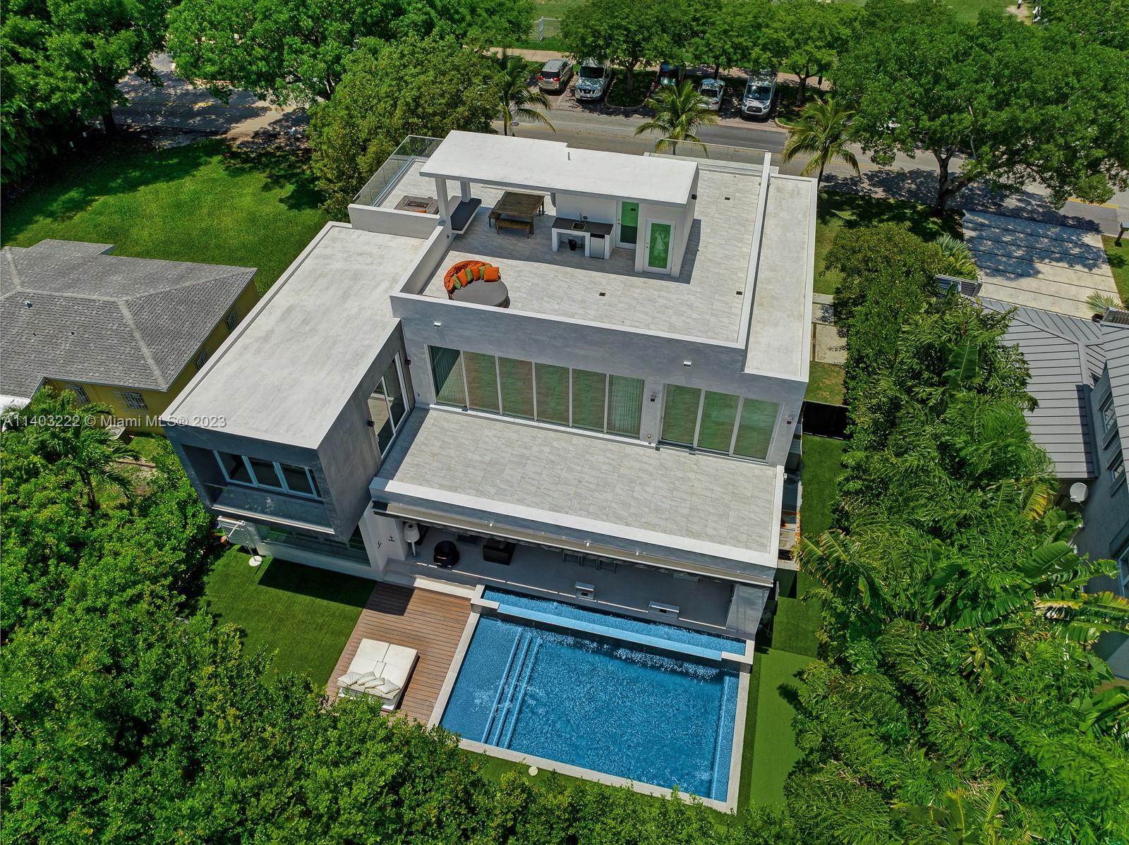 TROPICAL ISLE HOMES SUB 4 - Residential