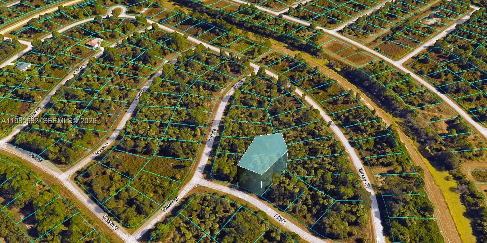 Great residential vacant lot of .30 Acres in an up and coming area of North Port! NO FLOOD ZONE!! Perfect for your future home or an investment. Buy now before prices go up! Close to beaches, state parks, baseball training facilities, shopping, restaurants, entertainment.