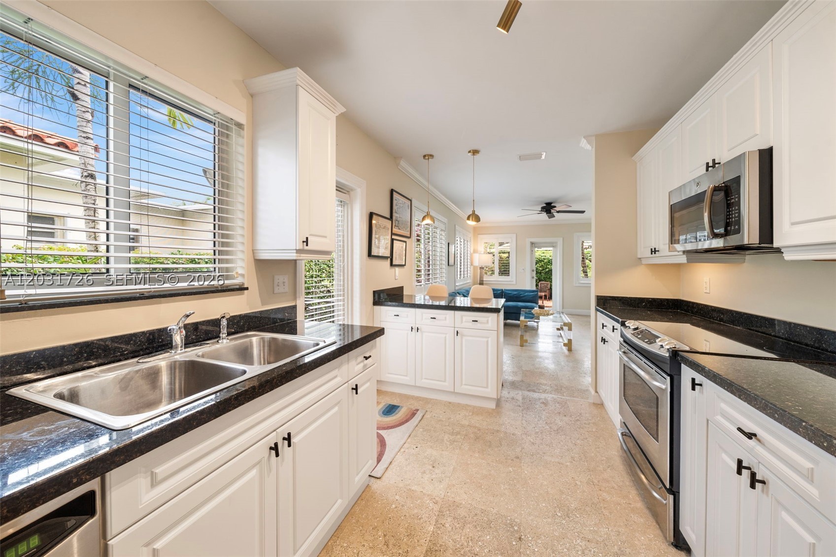 SILVER BLUFF EST-SEC B - Residential