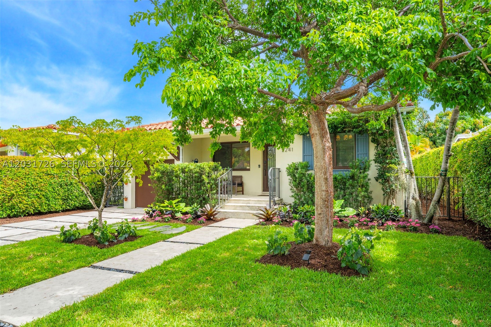 SILVER BLUFF EST-SEC B - Residential