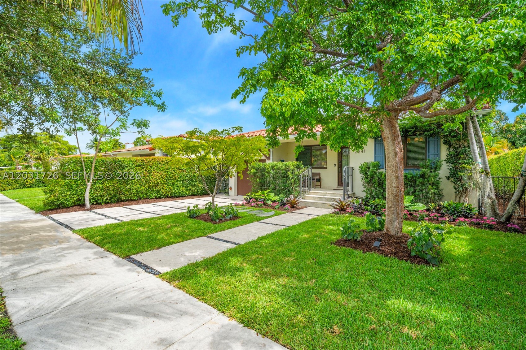 SILVER BLUFF EST-SEC B - Residential