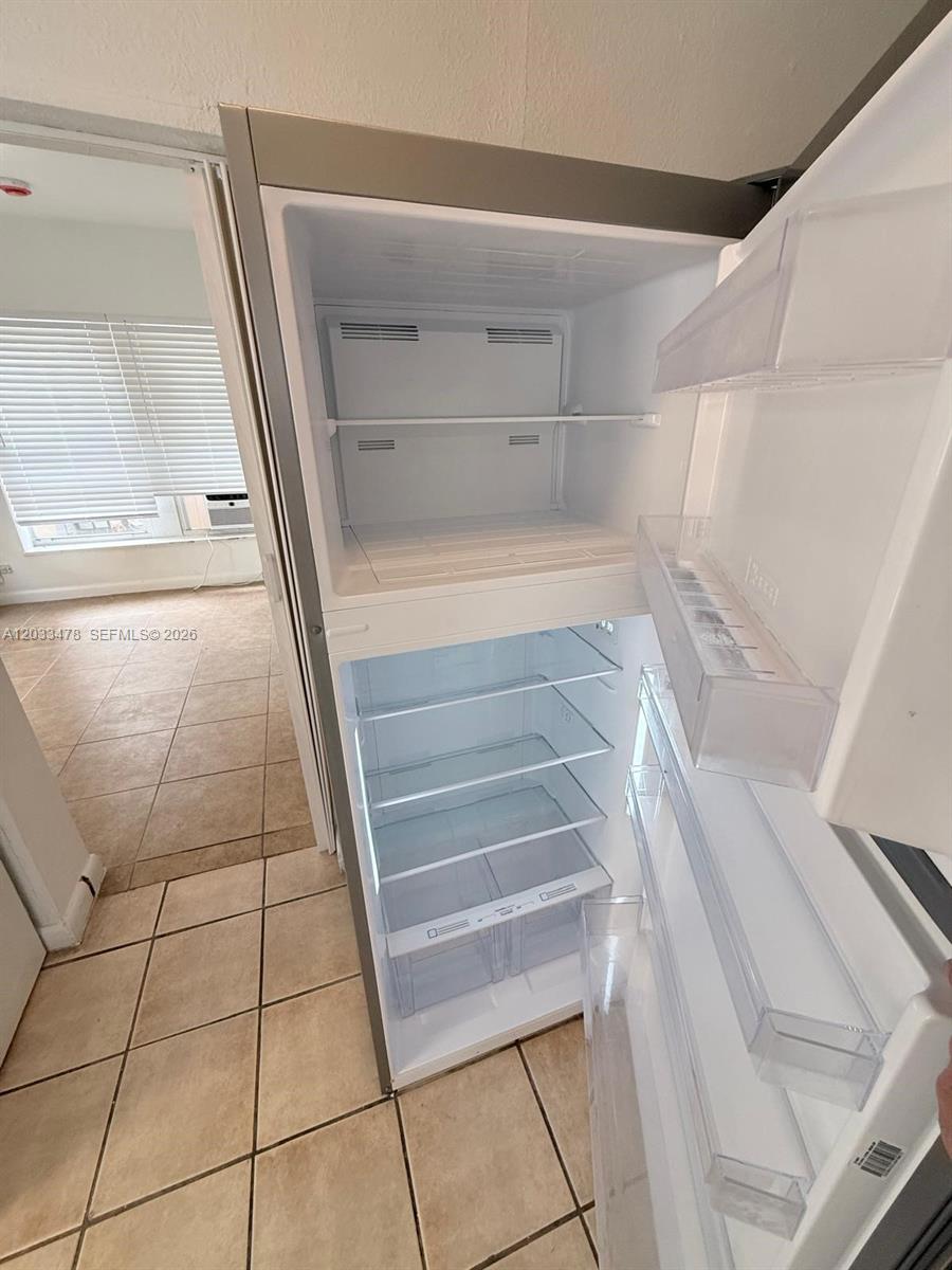 HOLLYWOOD - Residential Lease