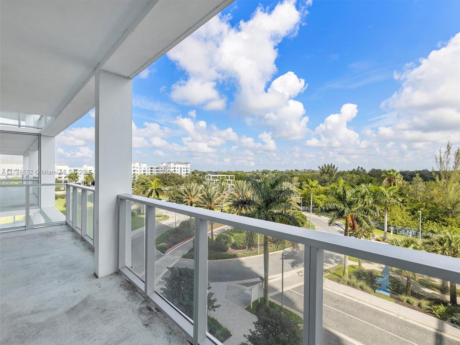 METROPICA NORTH TOWER ONE - Residential
