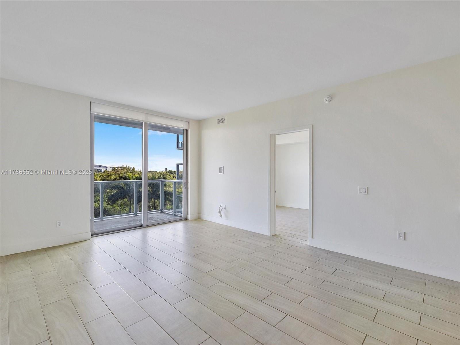 METROPICA NORTH TOWER ONE - Residential