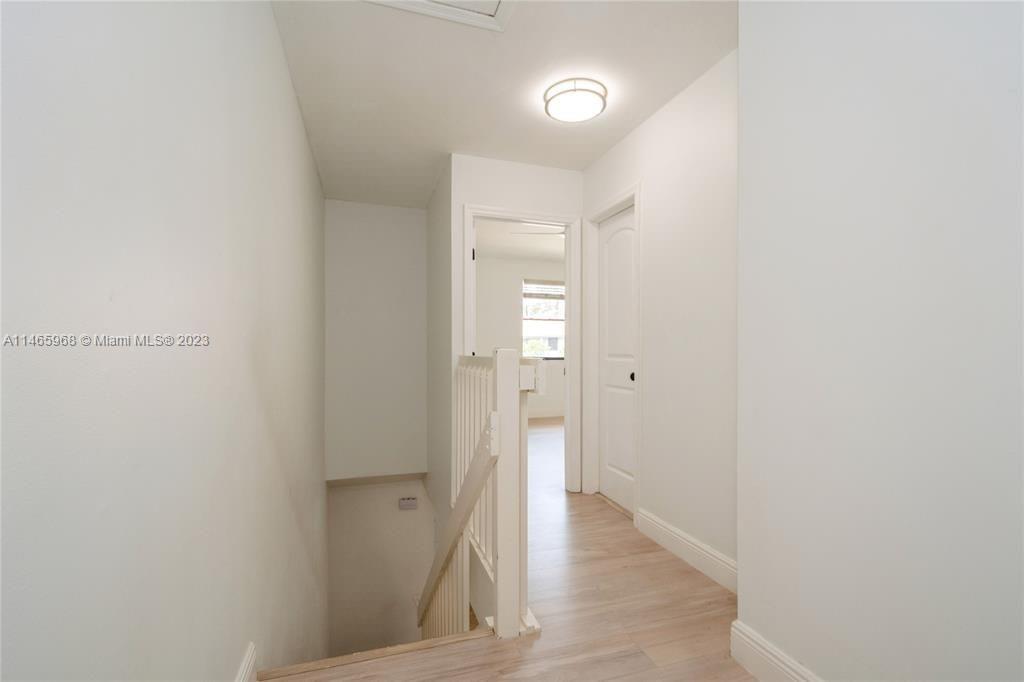 OAKWOOD ON THE GREEN COND - Residential Lease