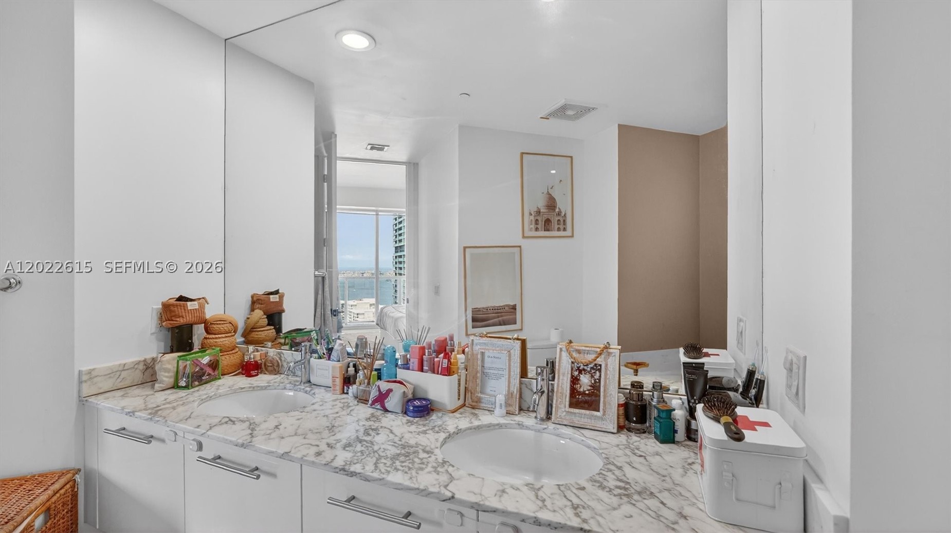 500 BRICKELL EAST CONDO - Residential