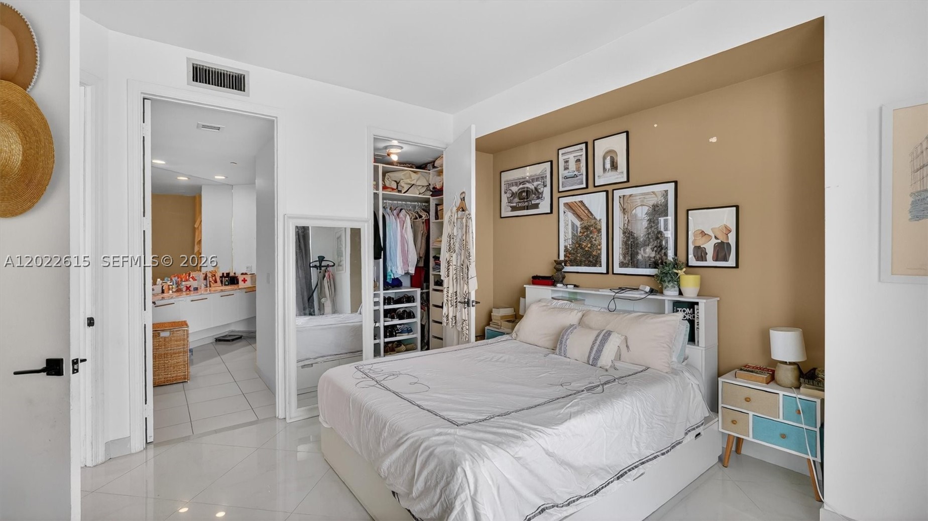 500 BRICKELL EAST CONDO - Residential