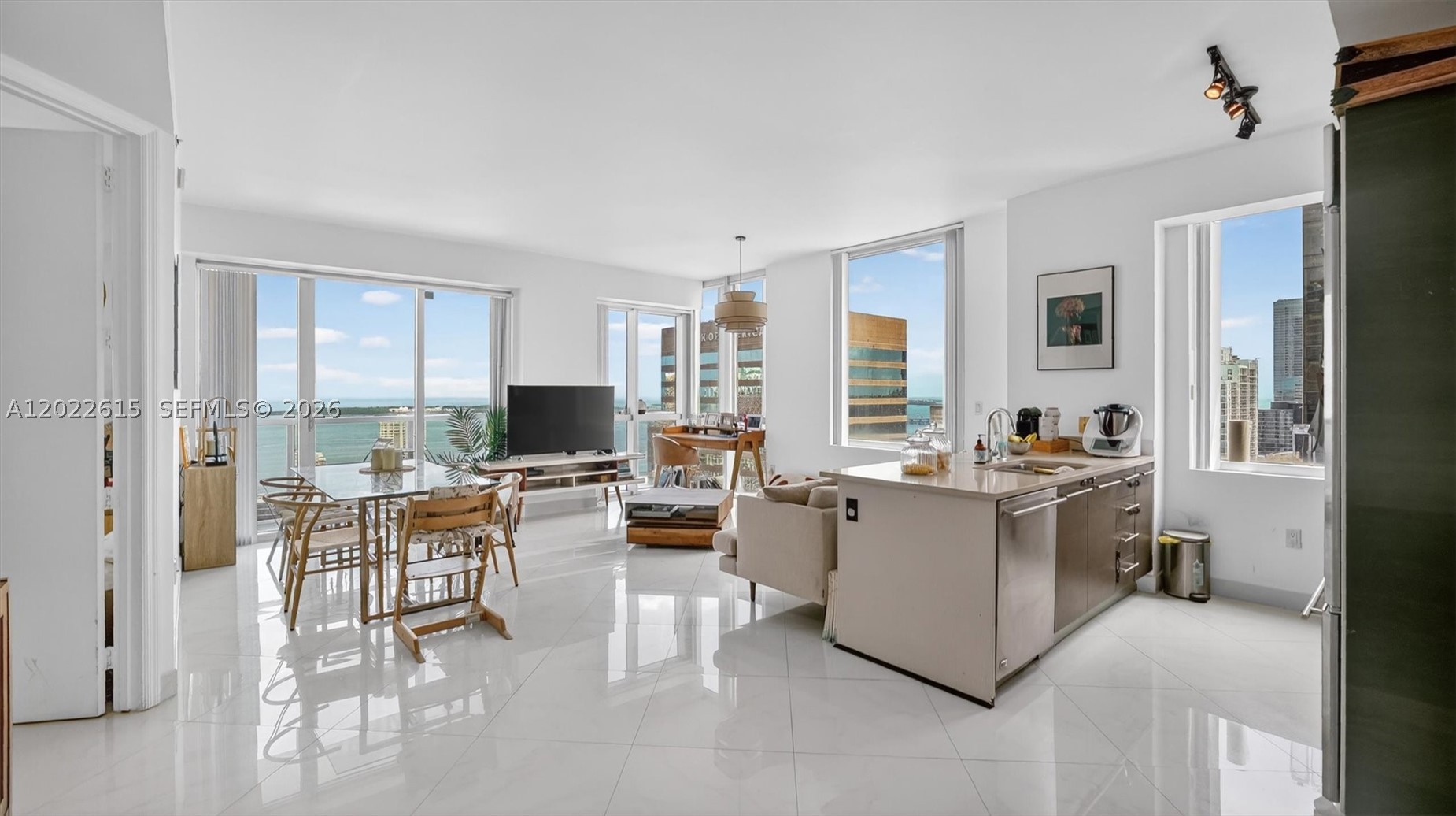 500 BRICKELL EAST CONDO - Residential