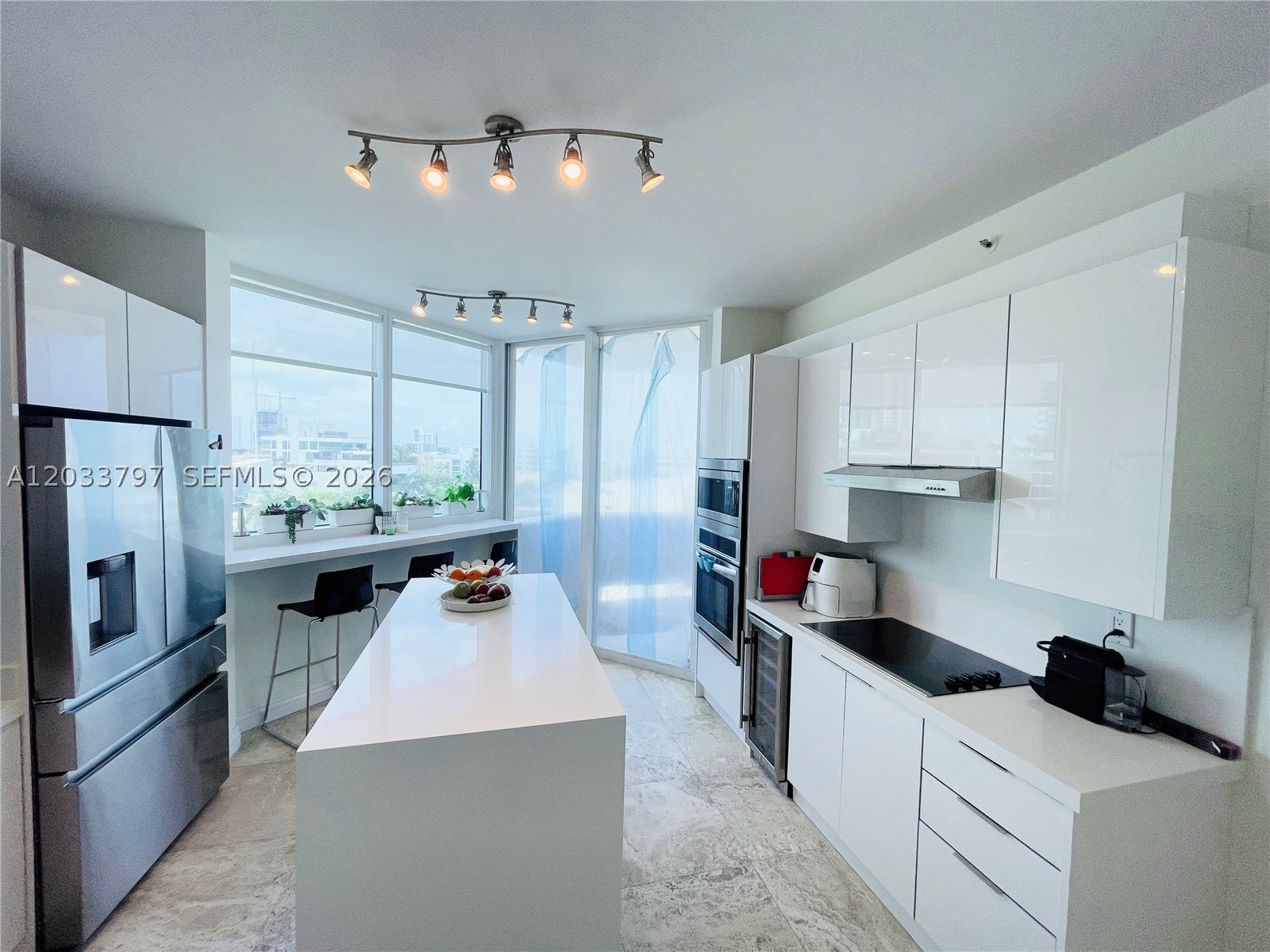 PORTOFINO TOWER CONDO - Residential Lease
