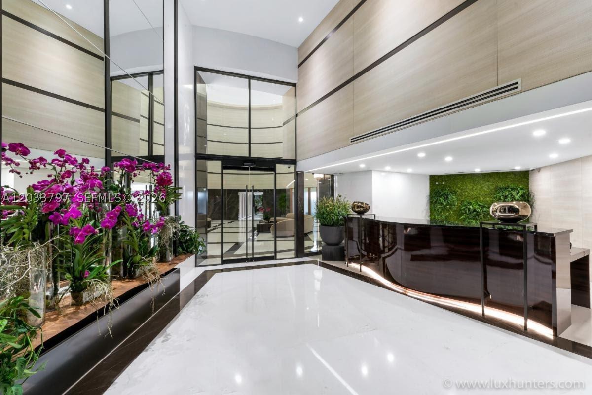 PORTOFINO TOWER CONDO - Residential Lease