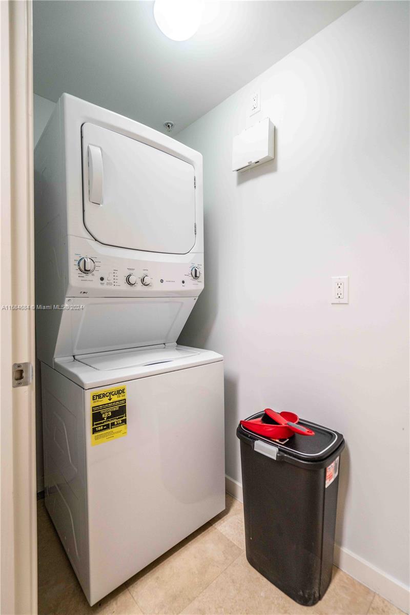 CORAL GABLES SEC K - Residential Lease