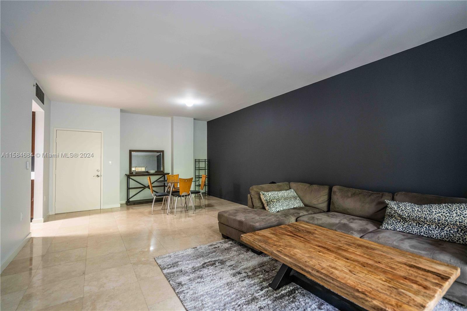 CORAL GABLES SEC K - Residential Lease
